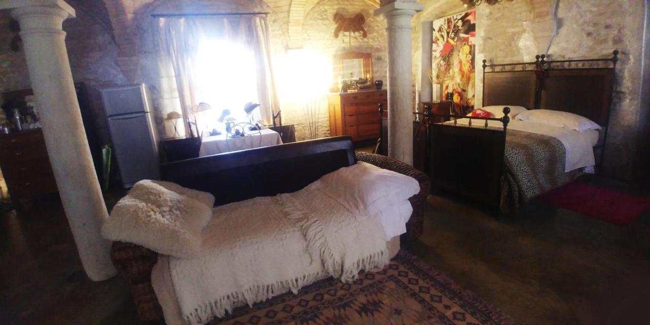 Lo Scrigno Di Lara Villa Ceresara Bagian luar foto