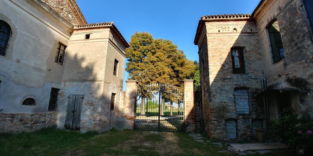Lo Scrigno Di Lara Villa Ceresara Bagian luar foto