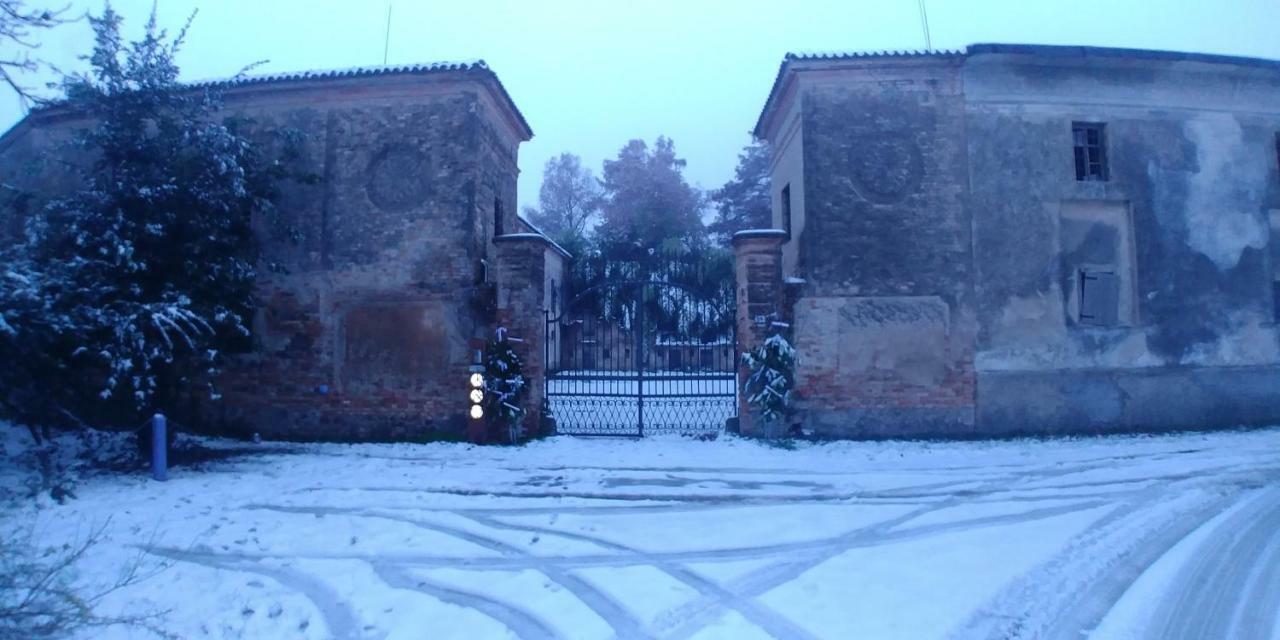 Lo Scrigno Di Lara Villa Ceresara Bagian luar foto